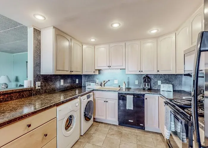 Holiday home Charming Right On The With Shared Pool Free Wifi Private Washer & Dryer Ocean City