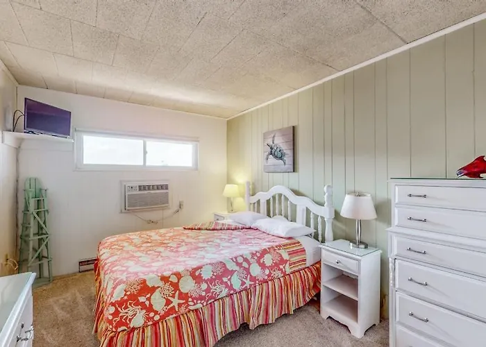 Charming Right On The With Shared Pool Free Wifi Private Washer & Dryer Holiday home Ocean City